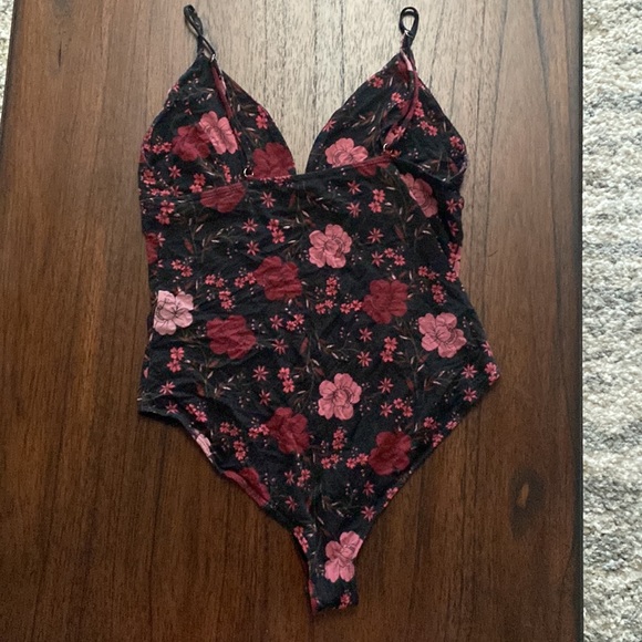 Forever 21 bodysuit, size medium - Picture 2 of 3